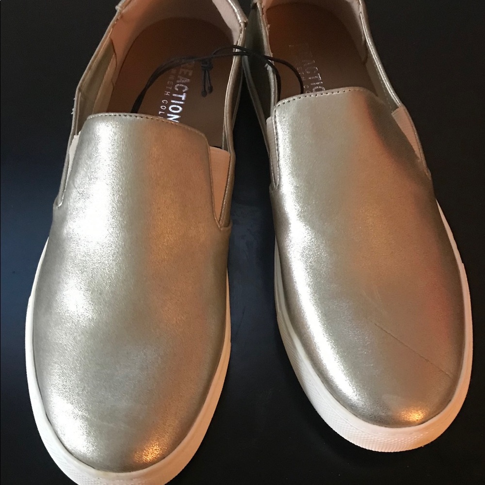 Kenneth Cole Reaction Gold and Black loafers